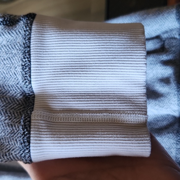 Lululemon Be Present Ghost Herringbone Jacket Size 8 - Picture 7 of 7